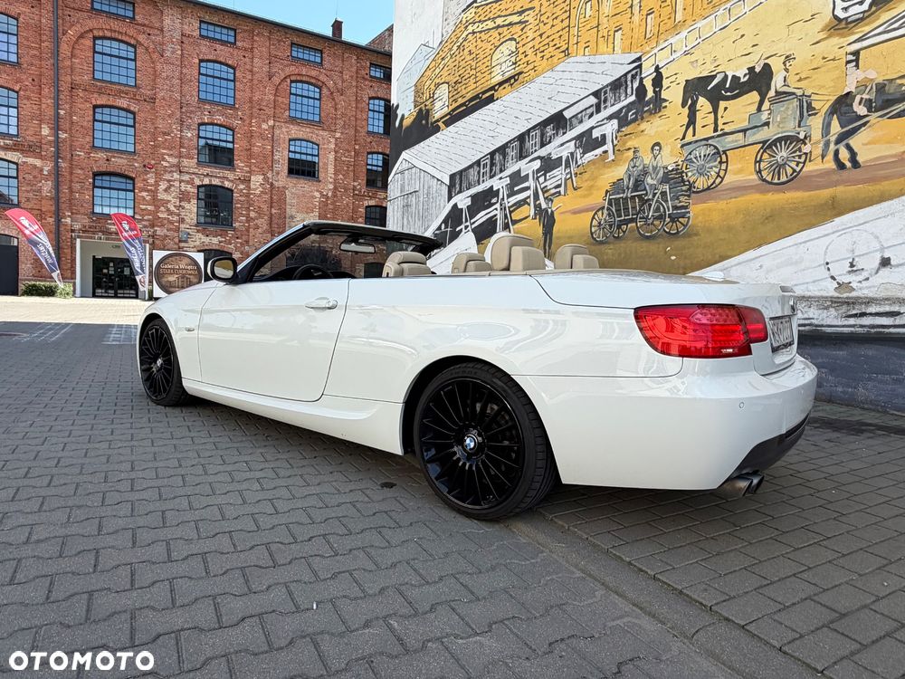 BMW Seria 3 330i - 6