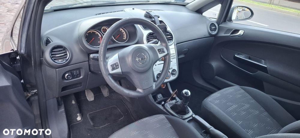Opel Corsa - 5