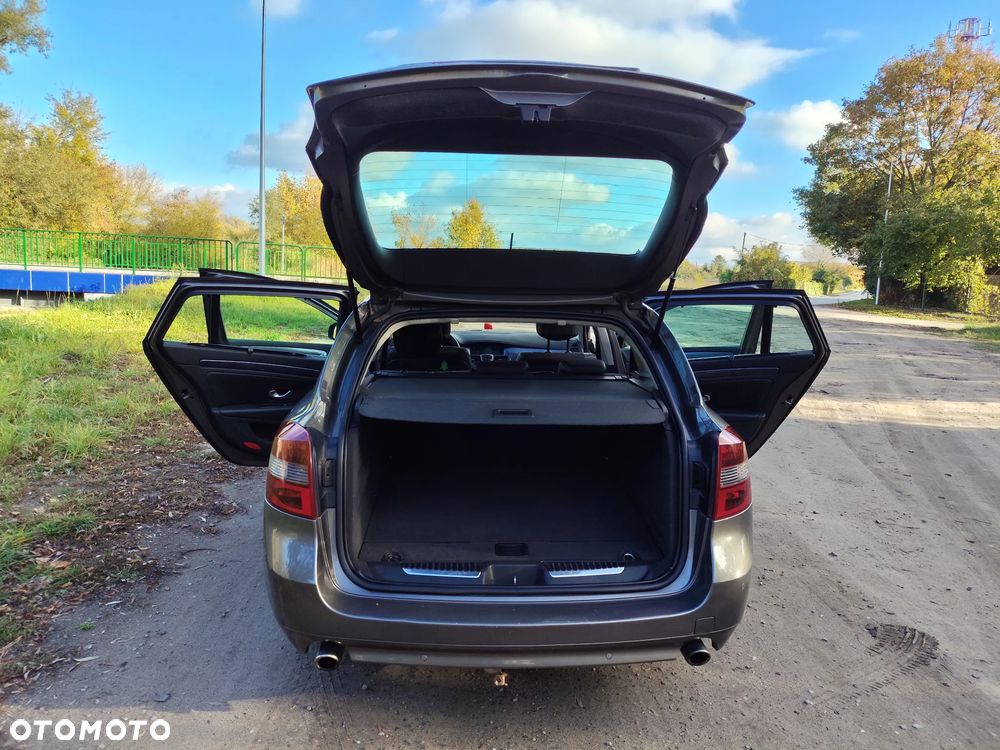 Renault Laguna 2.0 T Bose Edition - 11
