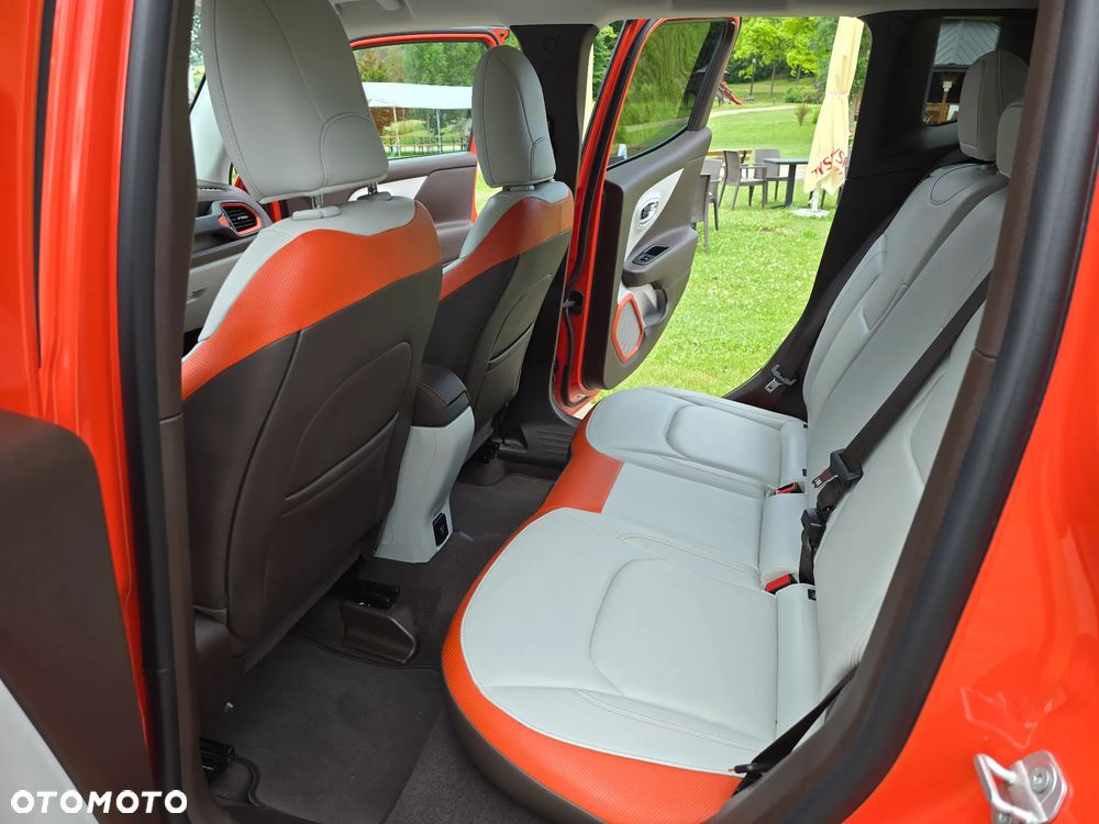 Jeep Renegade 1.4 MultiAir DSG Limited - 32