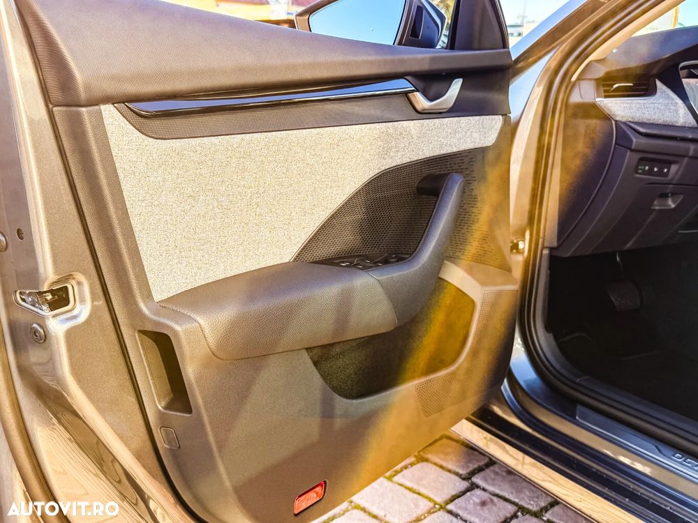 Skoda Octavia Combi 2.0 TDI 150 CP DSG Selection - 25