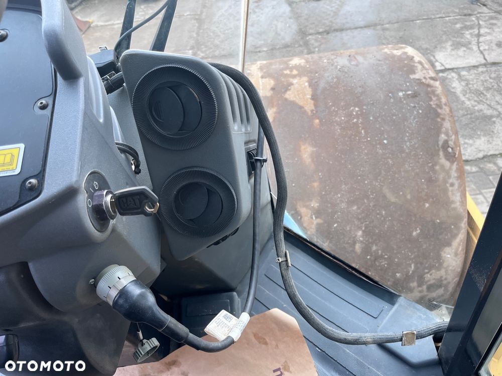 Caterpillar CAT CS56 - 36