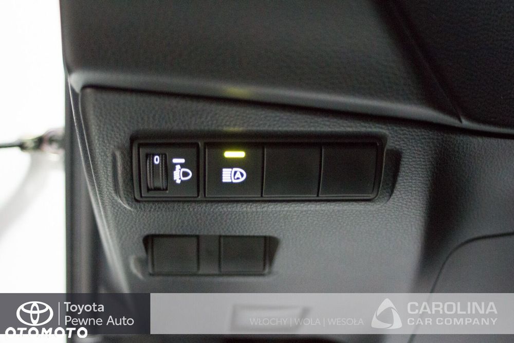 Toyota Corolla Cross - 11