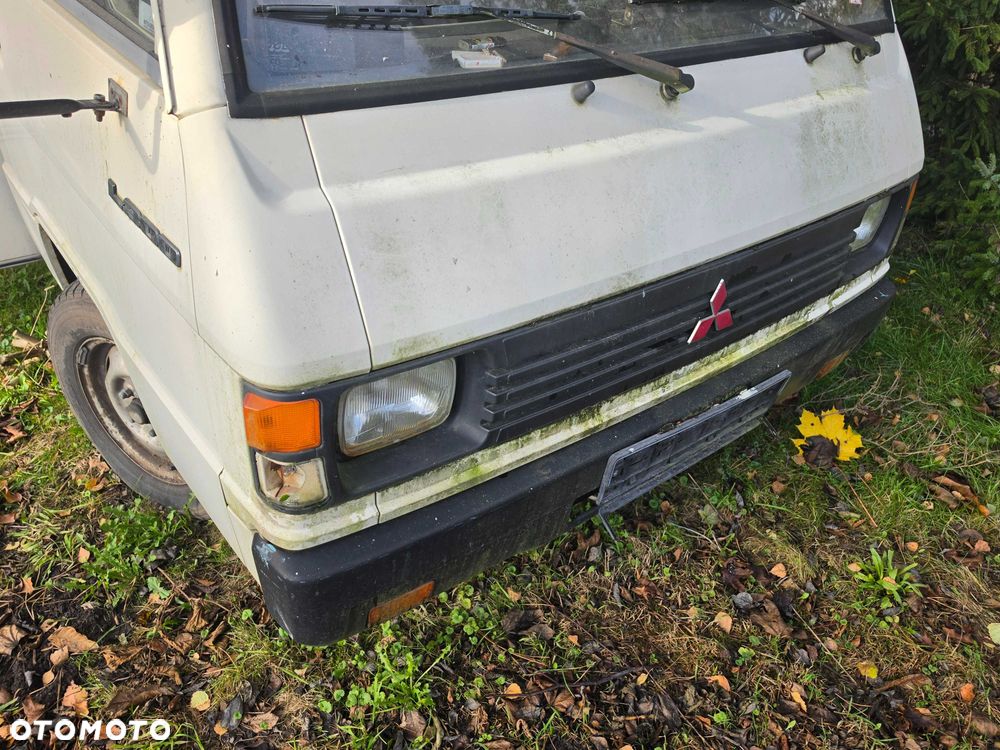 Mitsubishi L300 - 2