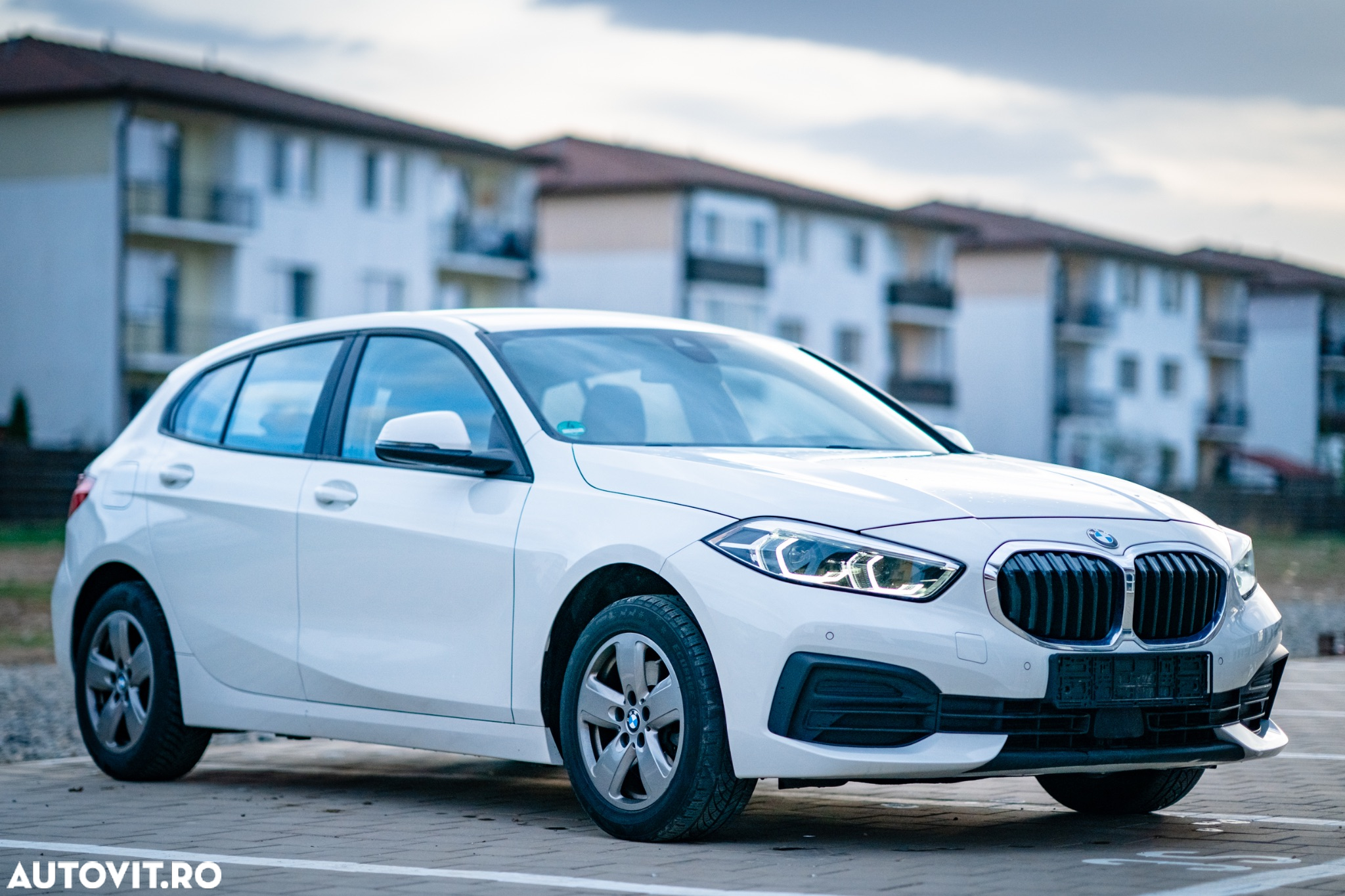 BMW Seria 1 118i Advantage - 4