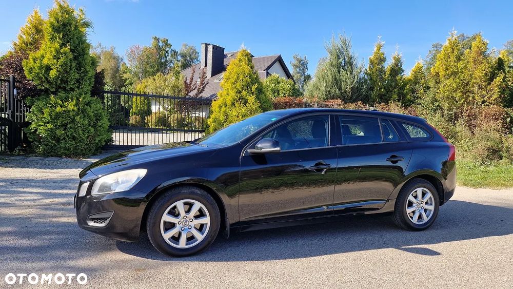 Volvo V60 D2 Momentum - 10