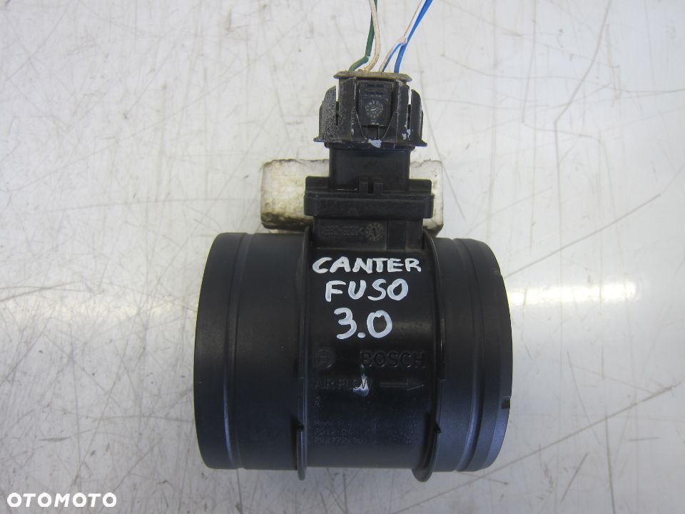 mitsubishi CANTER FUSO 7C15 3.0 DID EURO5 przepływomierz F00C2G8004 - 1