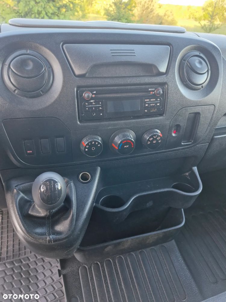 Renault Master - 25