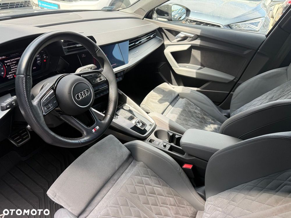 Audi A3 Sportback - 12