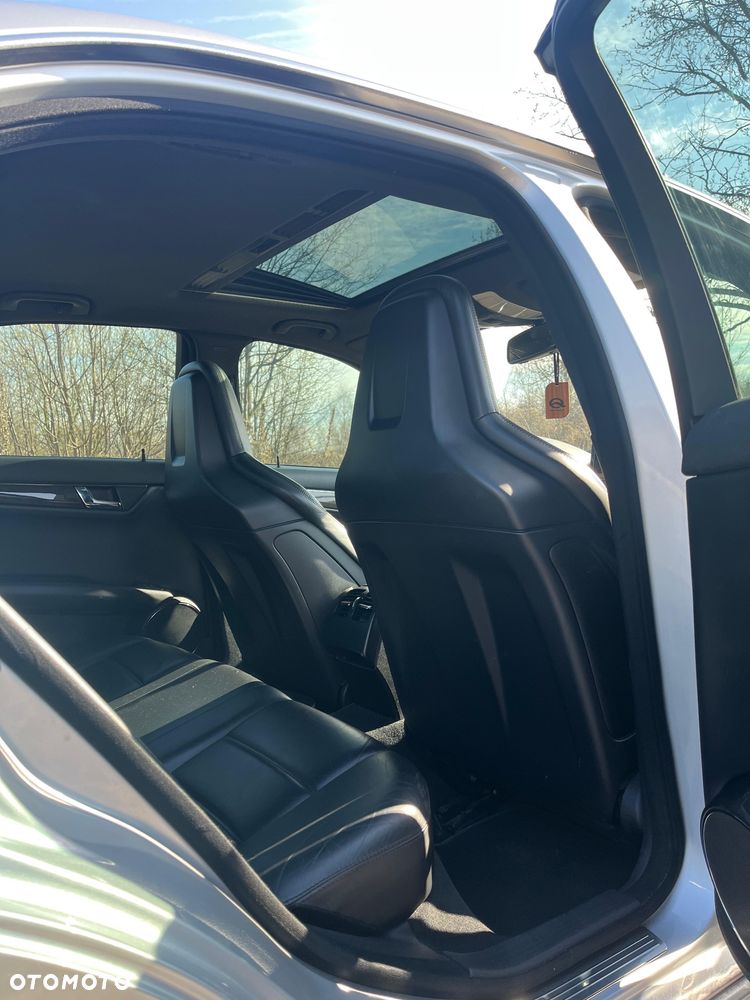 Mercedes-Benz Klasa C 63 AMG 7G-TRONIC - 13