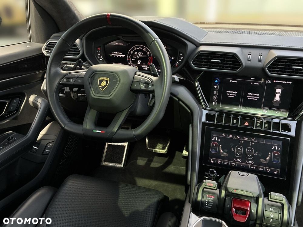 Lamborghini Urus - 10