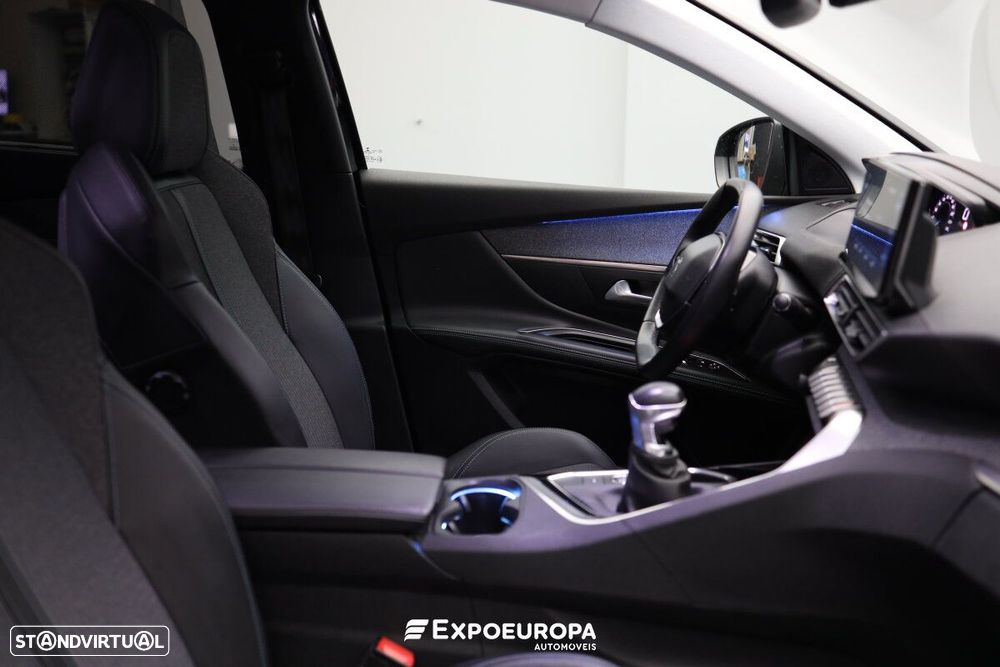 Peugeot 5008 1.5 BlueHDi Allure Pack - 28