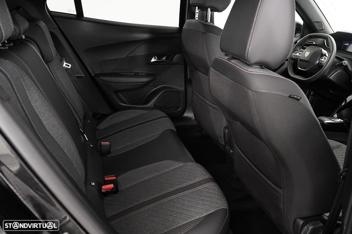 Peugeot e-2008 50 kWh Allure - 23