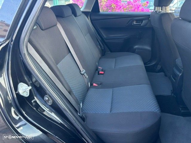 Toyota Auris Touring Sports 1.4 D-4D Active+AC - 12