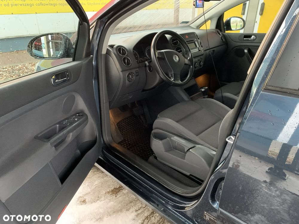 Volkswagen Golf Plus 1.9 TDI DSG Comfortline - 12