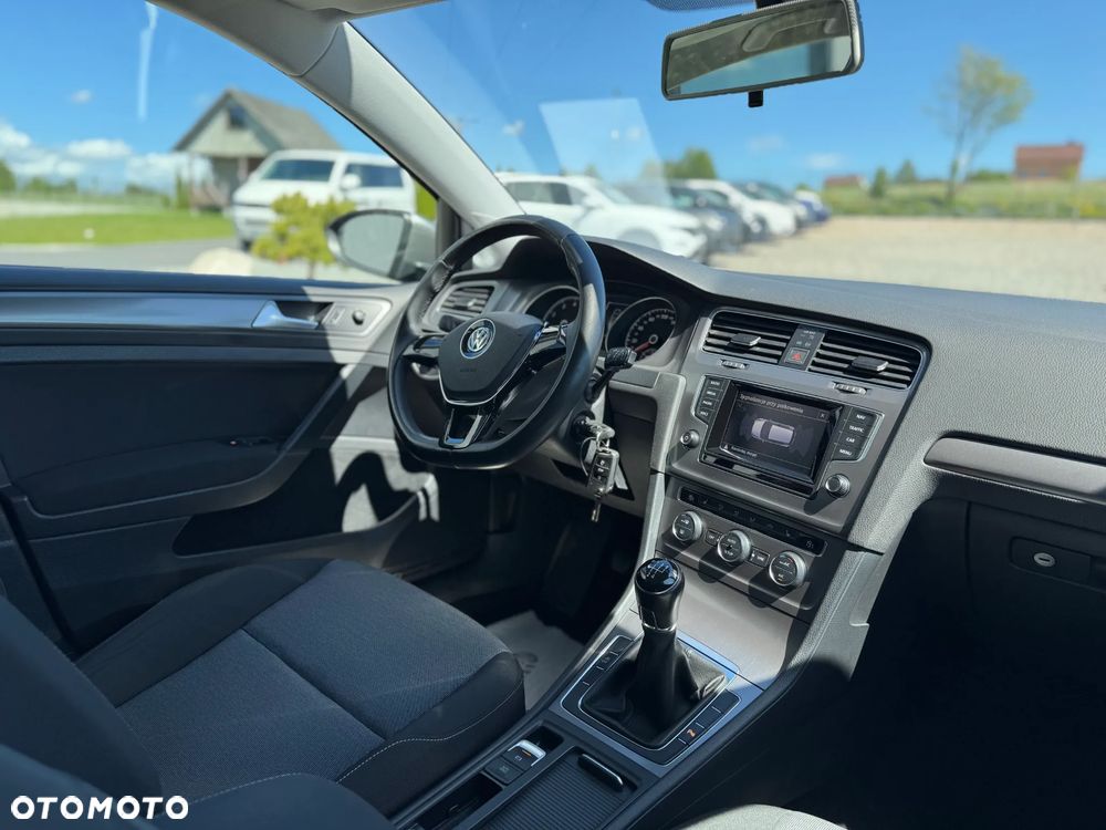 Volkswagen Golf - 13