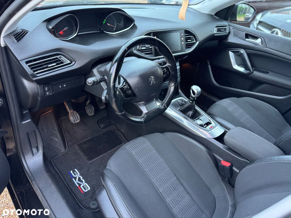 Peugeot 308 PureTech 130 Allure - 36