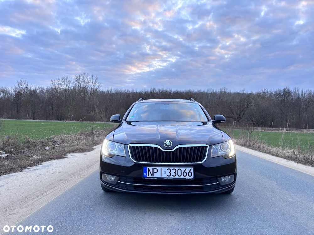 Skoda Superb 2.0 TDI Platinum - 4