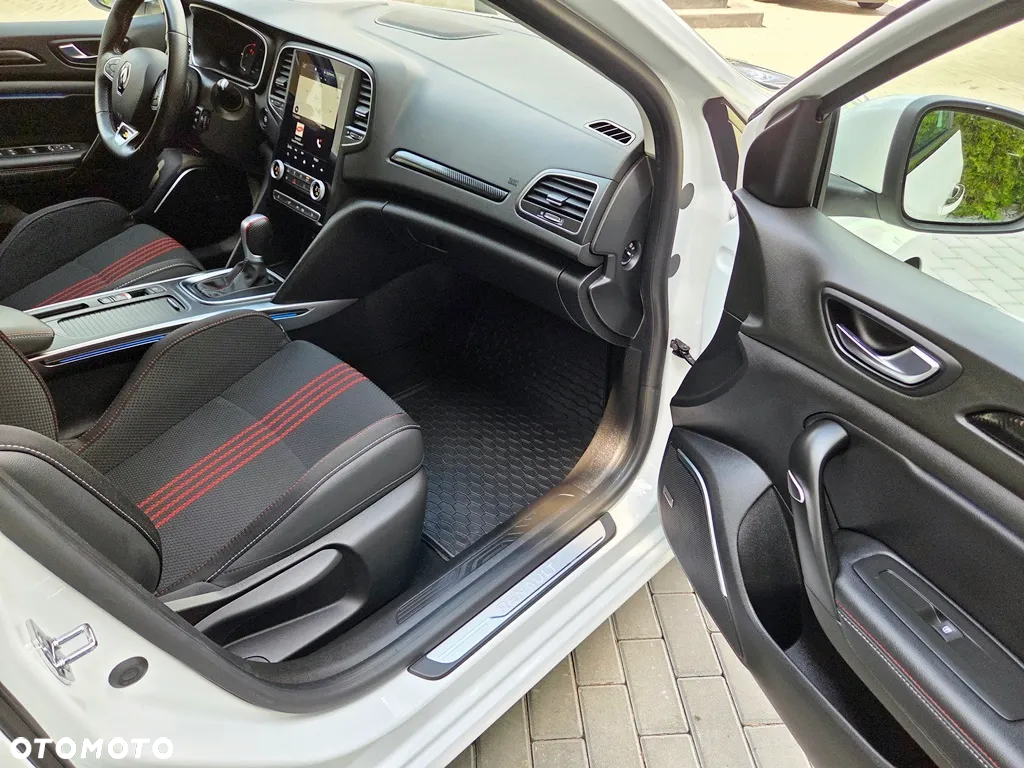 Renault Megane Grandtour TCe 160 GPF EDC R.S LINE - 38