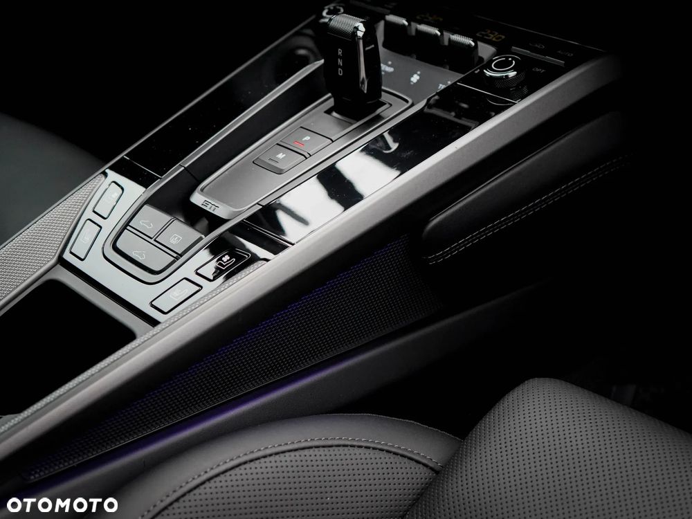 Porsche 911 Carrera 4S - 26