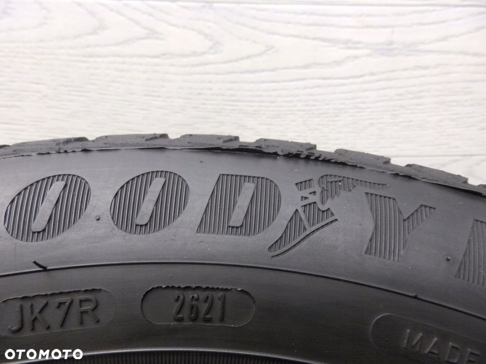 Opona całoroczna Goodyear Vector 4Seasons G2 205/55R16 94 H - 3