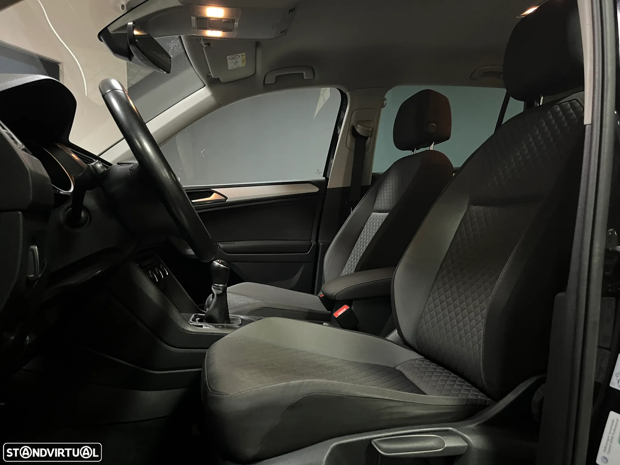 VW Tiguan 1.6 TDI Confortline - 17