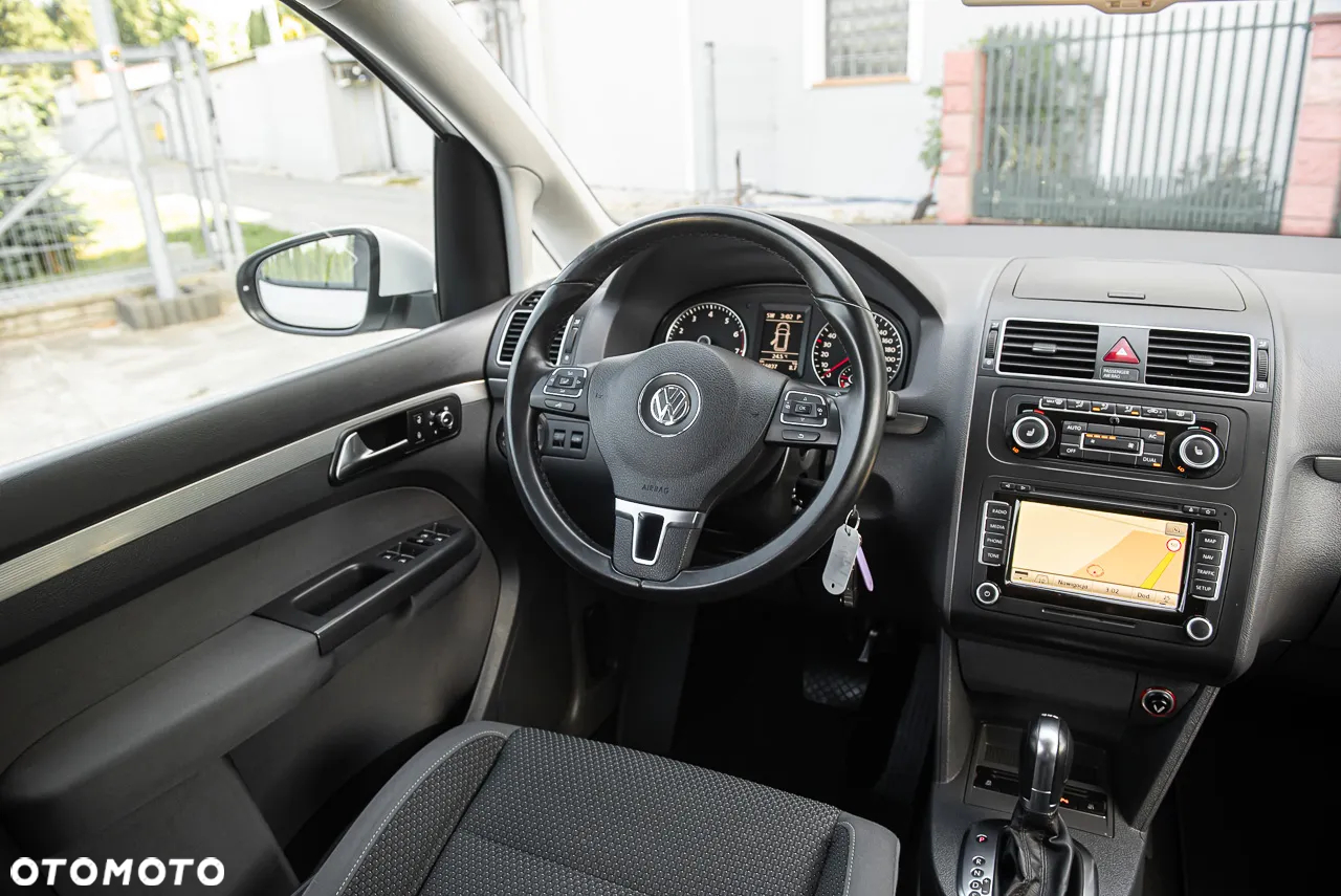 Volkswagen Touran 1.4 TSI DSG MATCH - 27