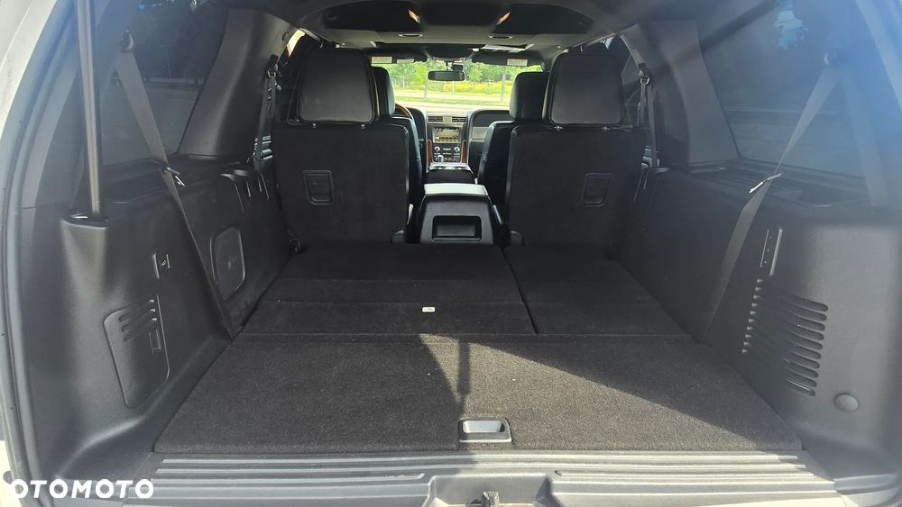 Lincoln Navigator - 24