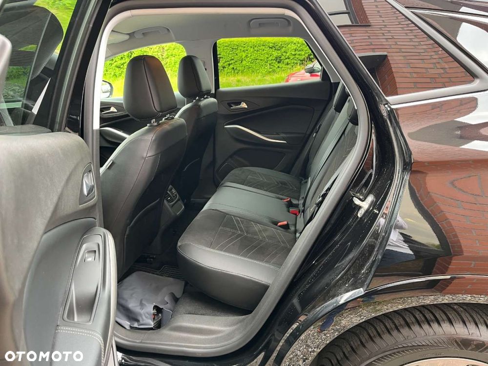 Opel Grandland 1.2 T Business Elegance S&S - 24