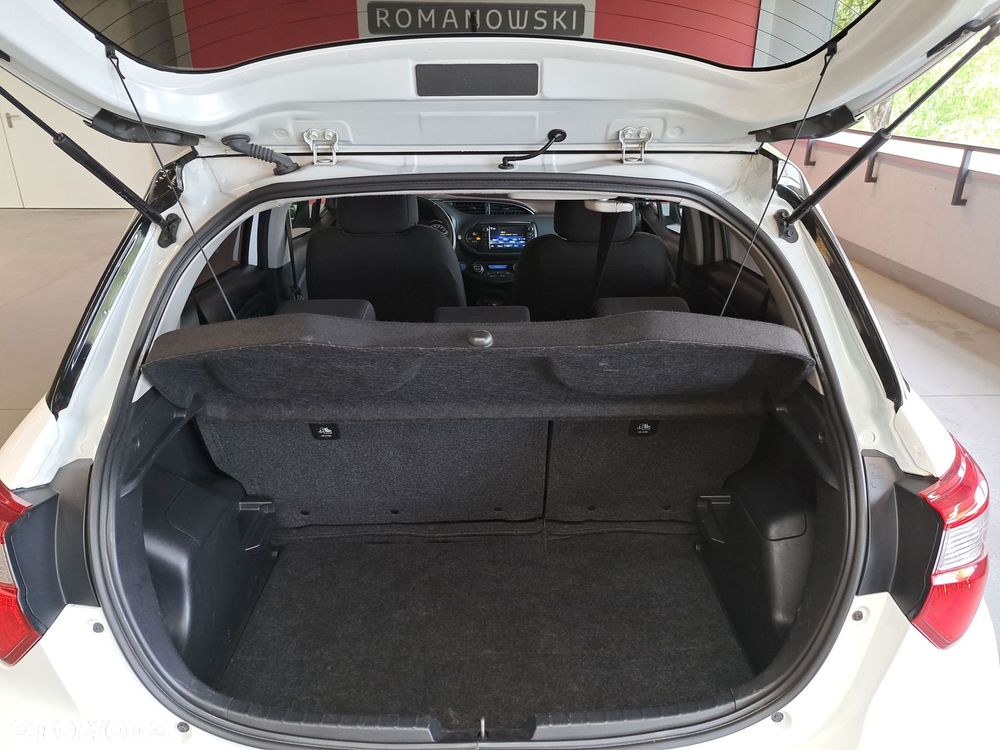 Toyota Yaris - 14