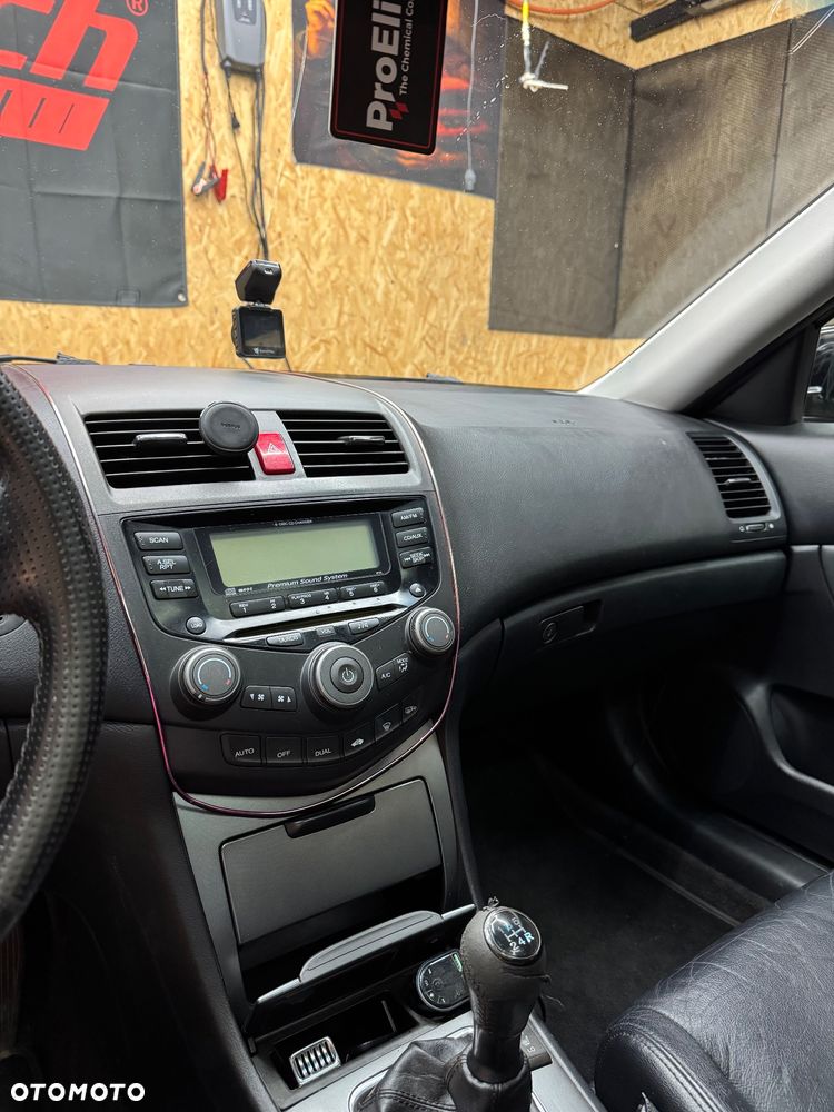 Honda Accord 2.0 Executive - 7