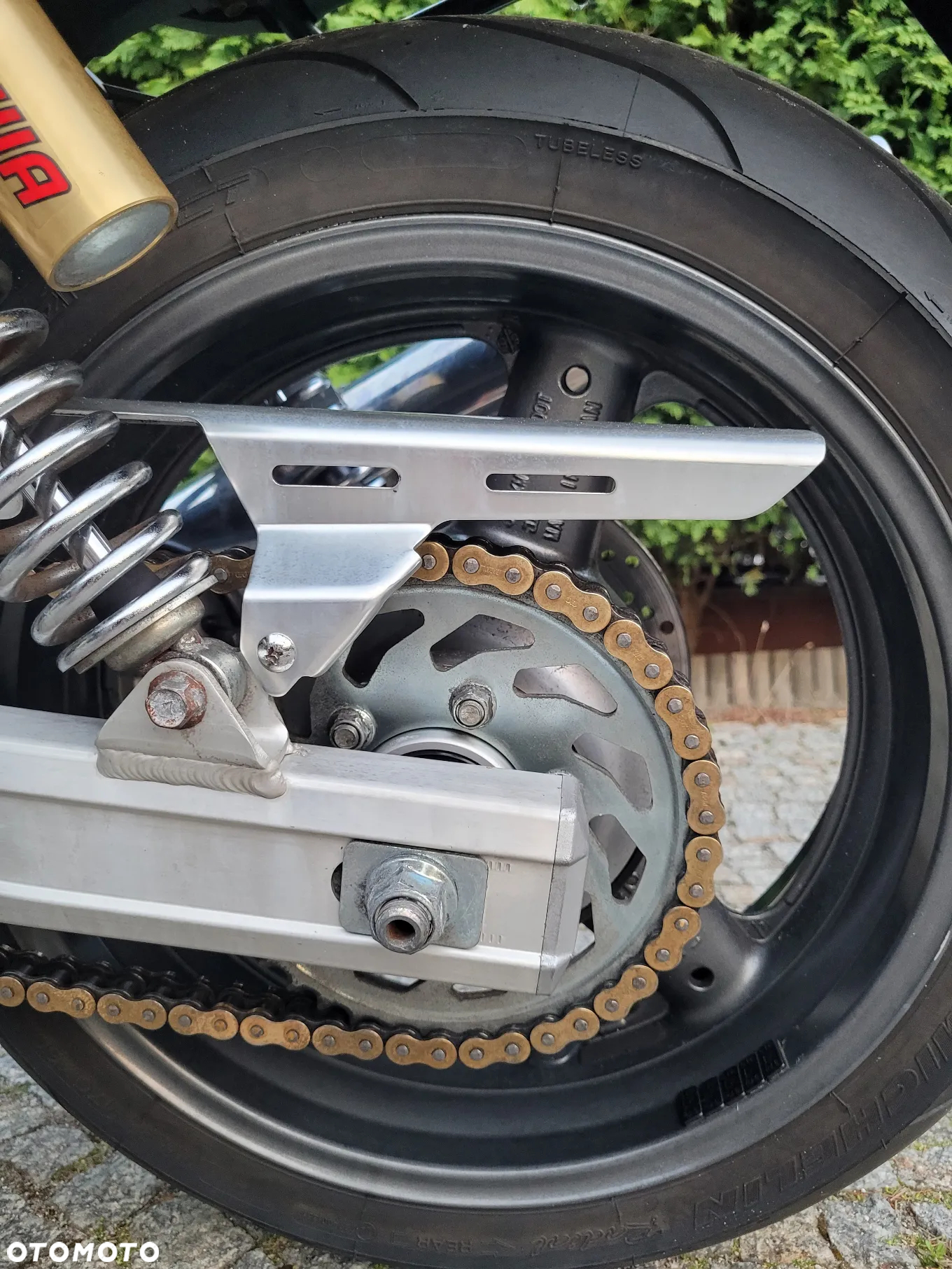 Suzuki GSX - 6
