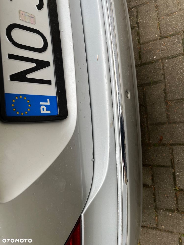 Mercedes-Benz Klasa E ver-200-cdi-automatik-elegance - 16