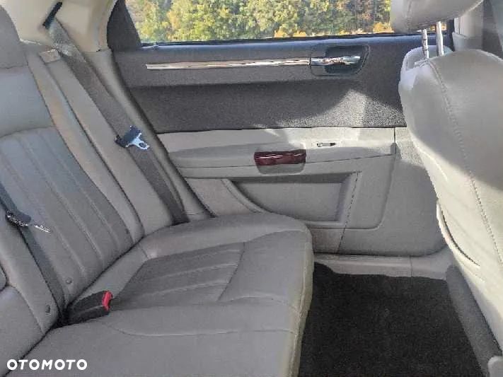 Chrysler 300C 5.7 V8 Hemi - 6