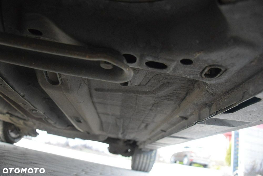 Ford Tourneo Connect 1.6 TDCi Trend - 25