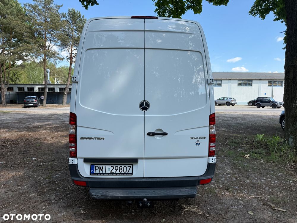 Mercedes-Benz Sprinter - 6