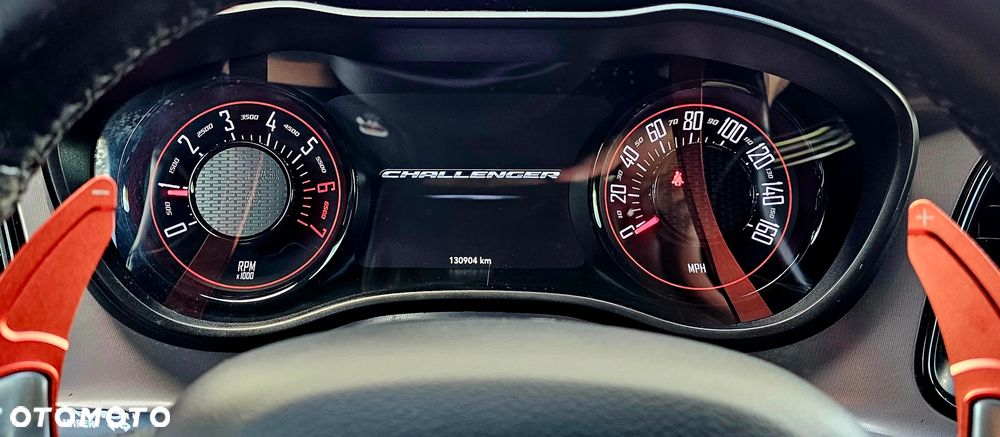 Dodge Challenger 5.7 R/T - 37