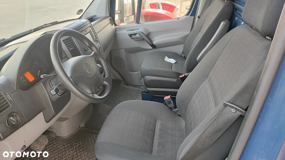 Mercedes-Benz Sprinter - 5