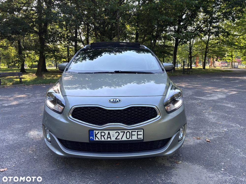 Kia Carens 1.7 CRDi Business Line 7os 7DCT - 1