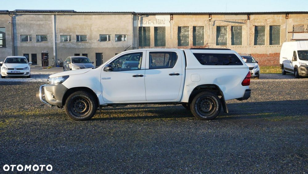 Toyota Hilux - 4