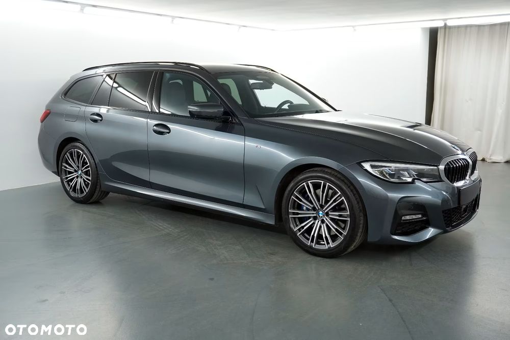 BMW Seria 3 330i xDrive M Sport sport - 3