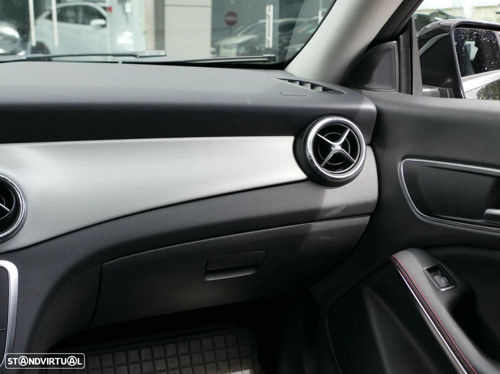 Mercedes-Benz CLA 200 d AMG Line Aut. - 33
