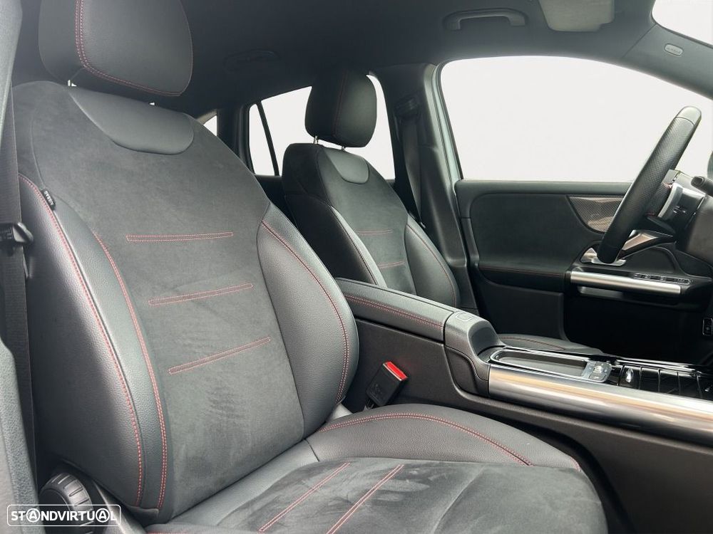 Mercedes-Benz GLA 180 — fotografia 13