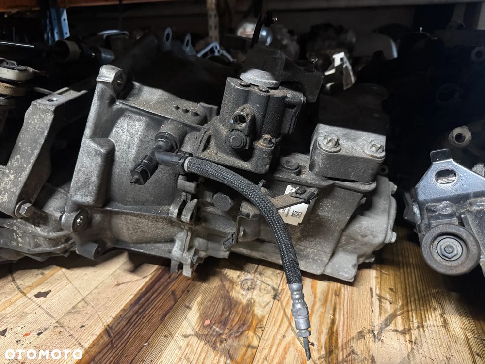 SKRZYNIA BIEGÓW OPEL CORSA E 1.0T BS3 M1X - 1