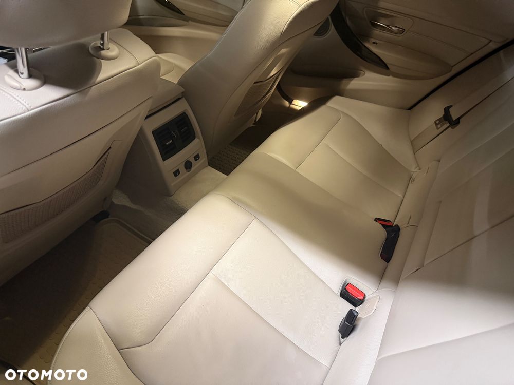 BMW Seria 3 - 10