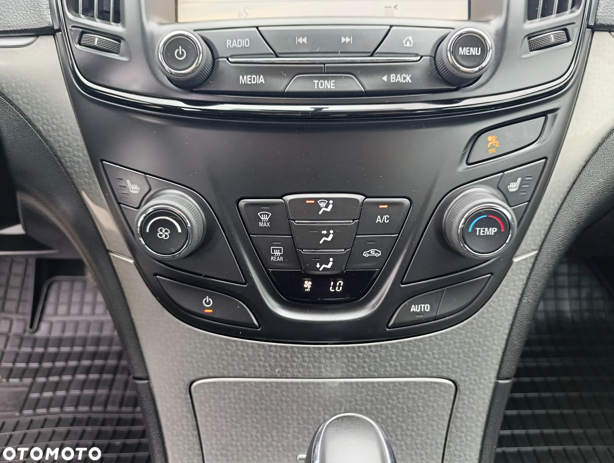 Opel Insignia 2.0 CDTI automatik Business Innovation - 22