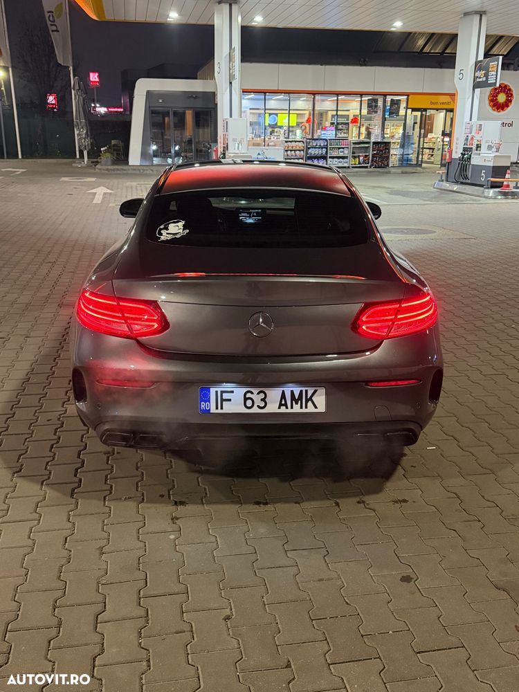 Mercedes-Benz C 63 AMG S Coupe Aut. - 3