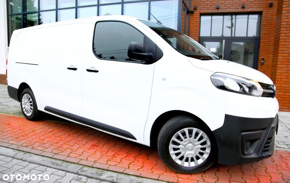 Toyota ProAce - 32