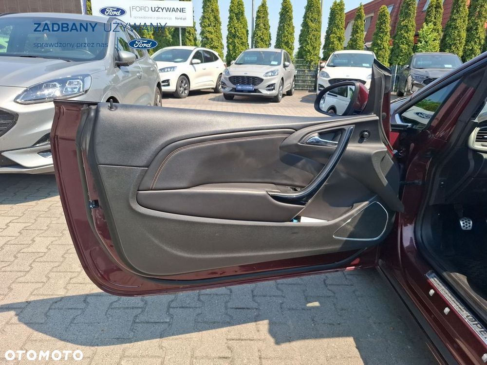 Opel Cascada - 24