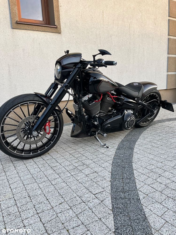 Harley-Davidson FXSB Breakout - 5
